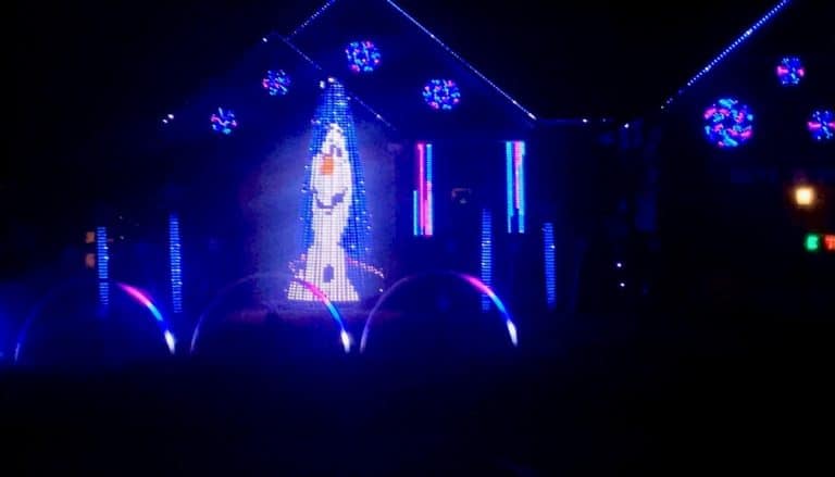 Have You Ever Done a Christmas Light Scavenger Hunt? * Free Printable Included