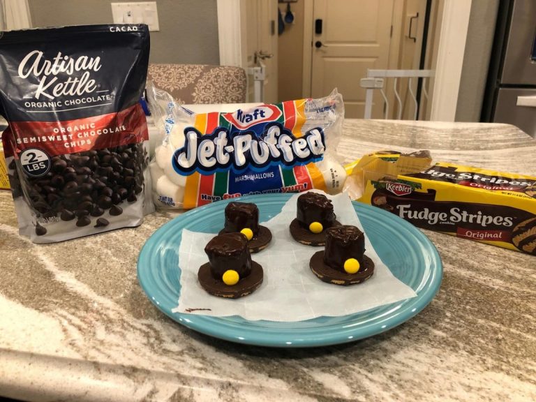 How to Make Easy Pilgrim Hat Cookies